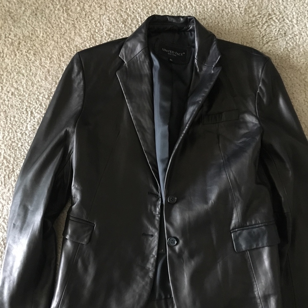 XL black leather jacket - Picture 2 of 7